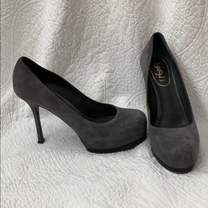 Yves Saint Laurent Grey Suede Pumps Size 9